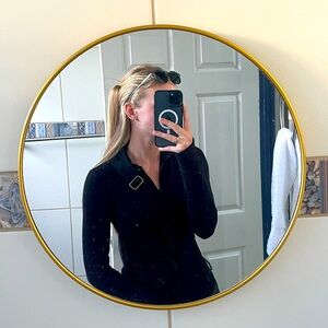 Meet your Posher, Caitlin